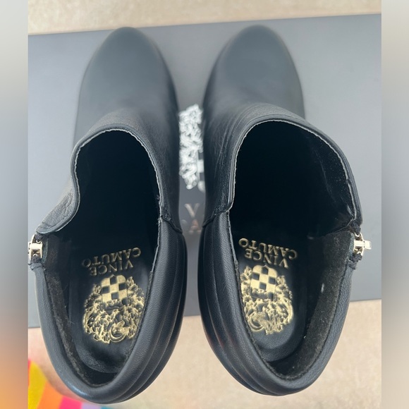 Vince Camuto Ankle Boots - Picture 5 of 6